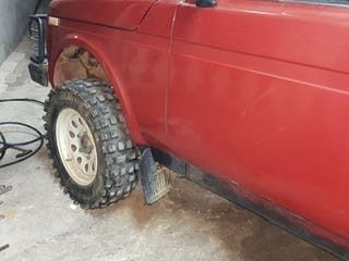 Tacos elevacion Lada Niva