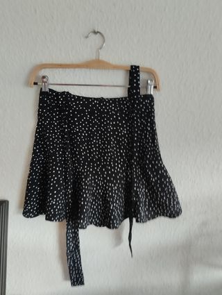 Falda pantalón jovencita.Zara.