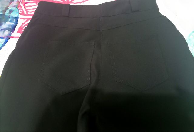 Pantalón bolsillos botones a estrenar