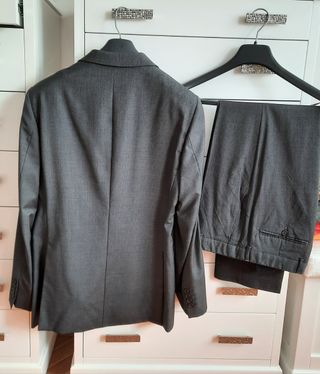 Traje Purificación García talla 48.