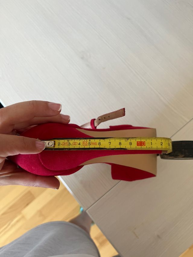 Zapatos de salon rojos