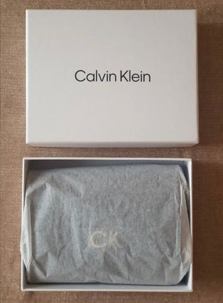 CARTERA CALVIN KLEIN