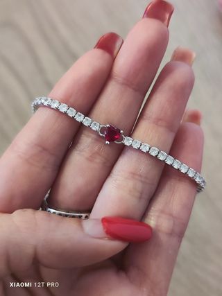 ÚLTIMA! Pulsera corazón Rubí circonitas plata