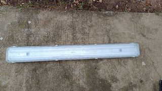 ## PANTALLA ESTANCA 2X36W