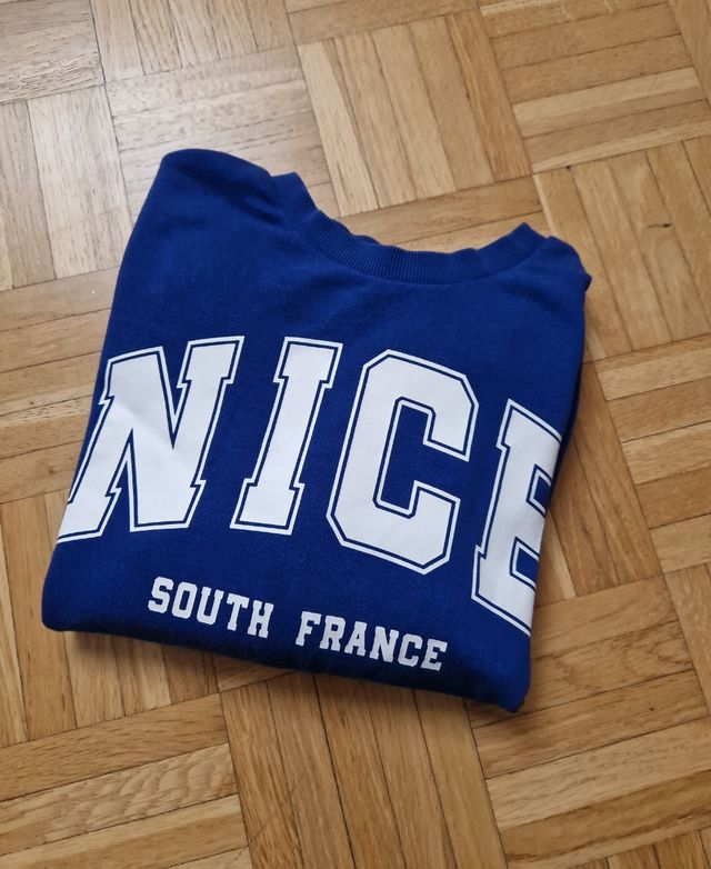 Felpa H&M blu corta con grafica