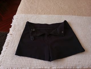 Pantalón corto negro
