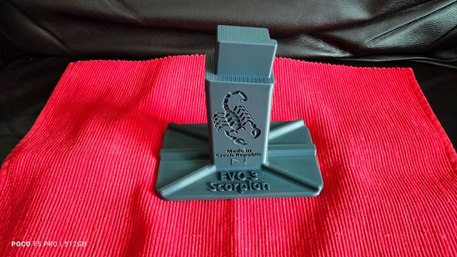 Soporte y portacargadores para rifle CZ Scorpion 