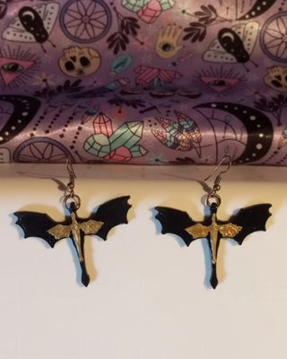 Pendientes inspirados en Alas de sangre