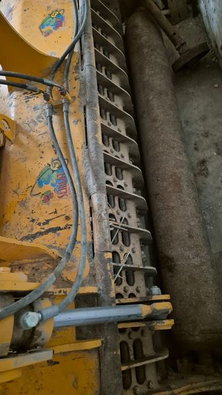 Desbrozadora de martillos marca serrat T-2000
