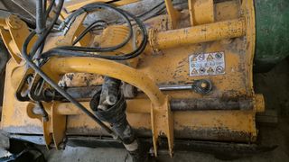 Desbrozadora de martillos marca serrat T-2000