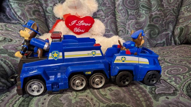 Vehículos de la patrulla canina