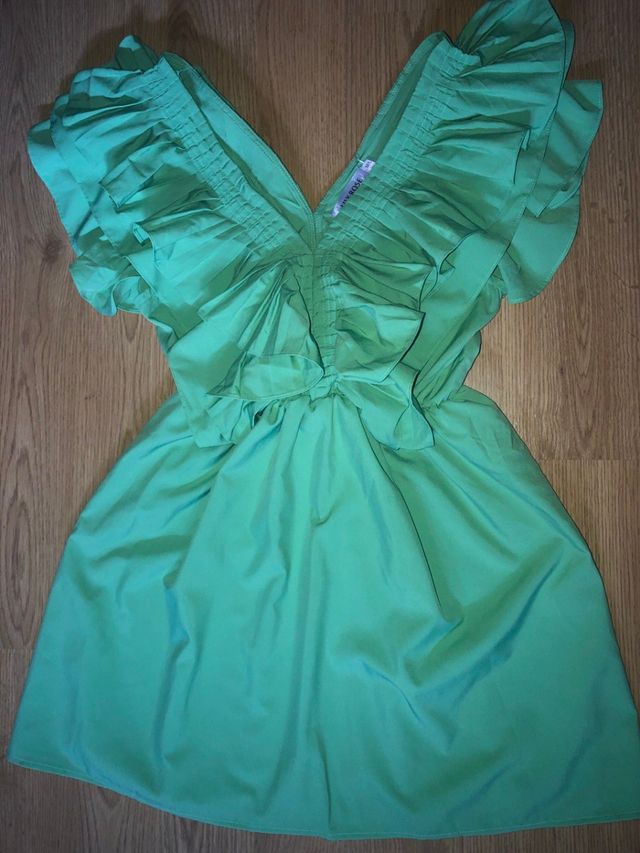 Vestido volantes verde
