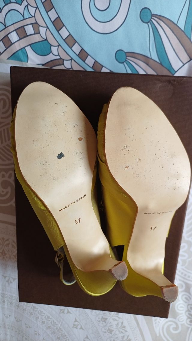 Preciosos zapatos de fiesta talla 37