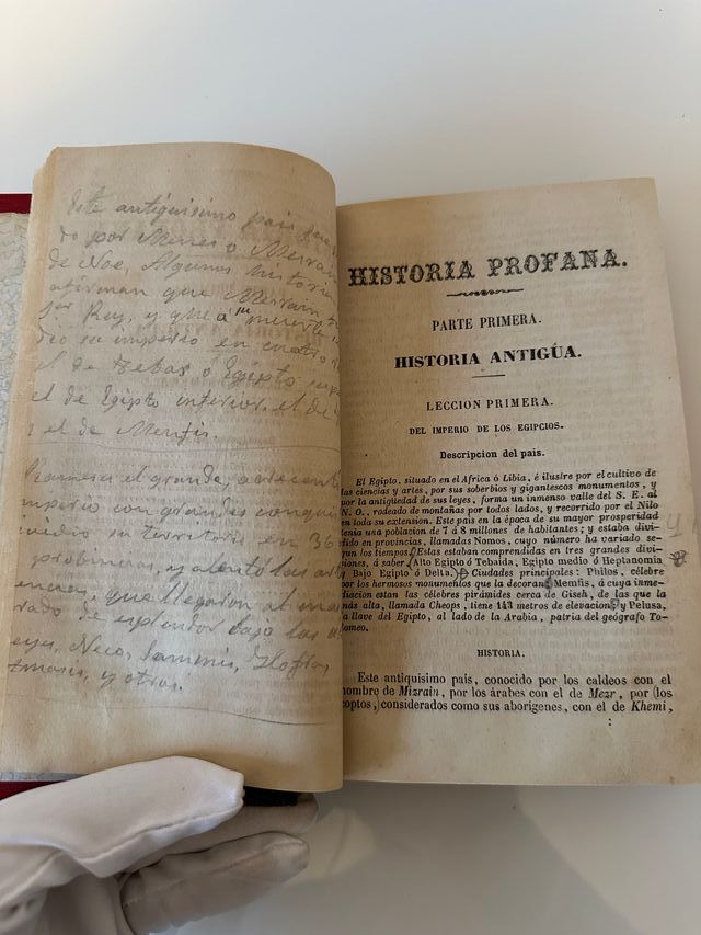 Libro antiguo Historia Universal. Año 1864