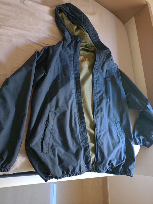 Cortavientos Zara talla 10