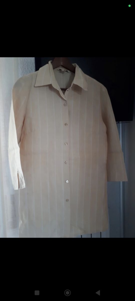 Traje pantalón crema y raya blanca Zara