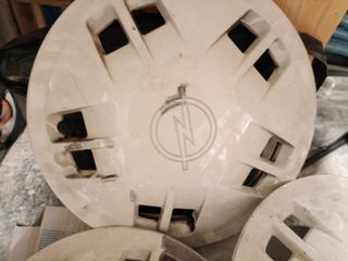 Tapacubos Opel ascona 1.8 del 85