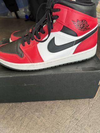 Jordan 1 Mid Black Gym-Red