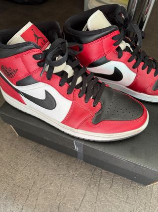 Jordan 1 Mid Black Gym-Red