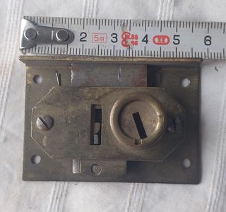 Antiguas cerraduras para muebles