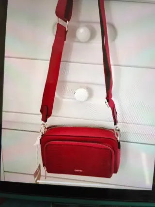 Portafoglio più pochette Carpisa con tracolla