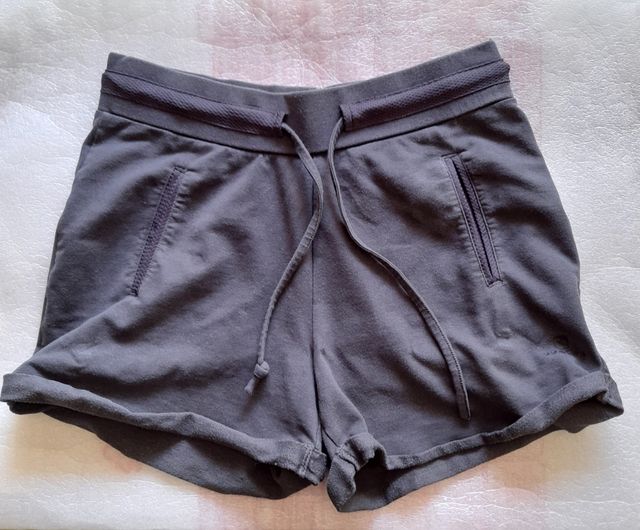 Pantalón corto, talla 34