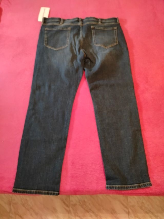 Amazon Essentials Vaqueros Ajustados Hombre