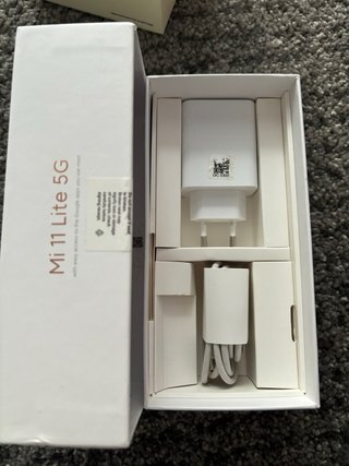 Vendo xiaomi mi 11 lite 5G y reloj mi watch lite