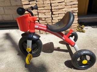Triciclo Ducati