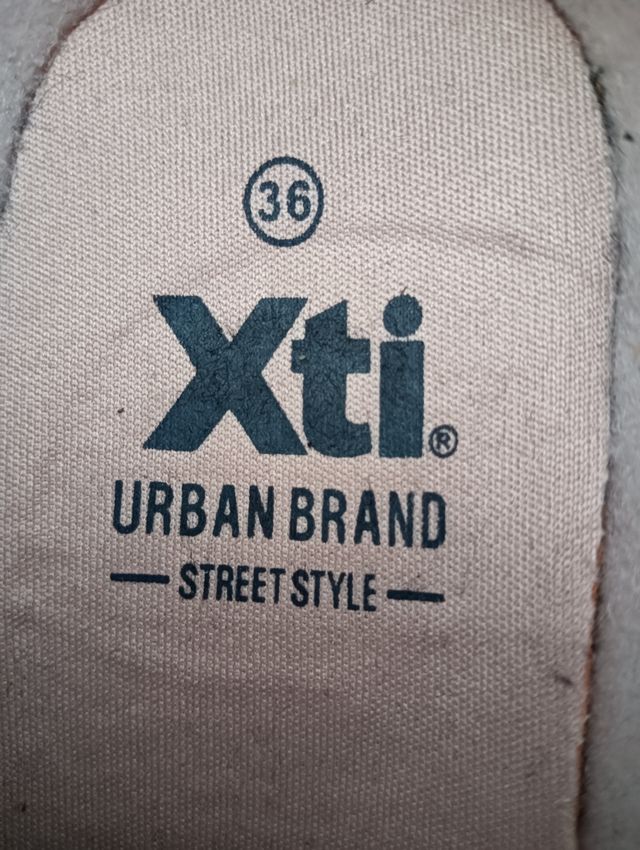 Bota de mujer XTI N°36