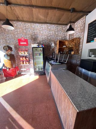 Traspaso + venta del local