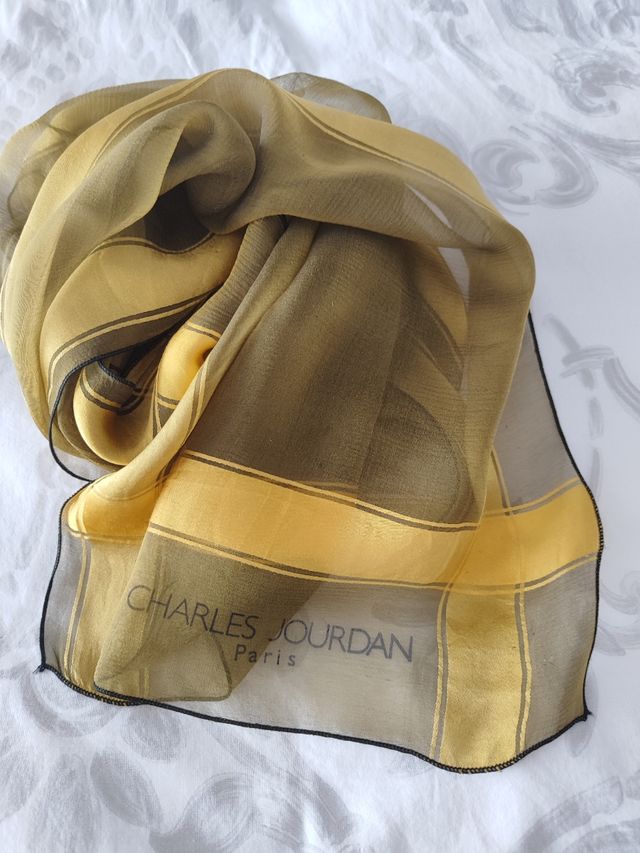 Pañuelo CHARLES JOURDAN Rebajado!!