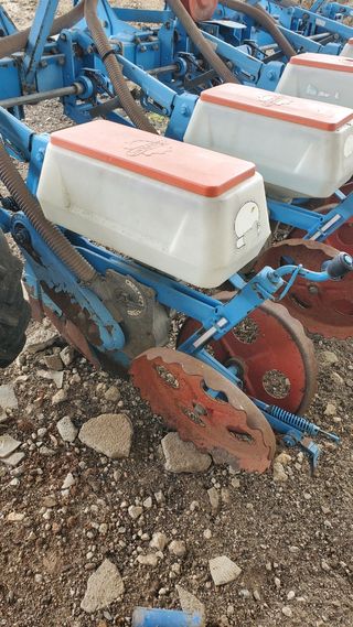 Sembradora monograno monosem