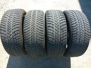 Neumáticos  de nieve Vredestein