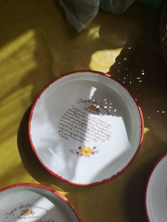 Spaghettiera con piatti abbinati