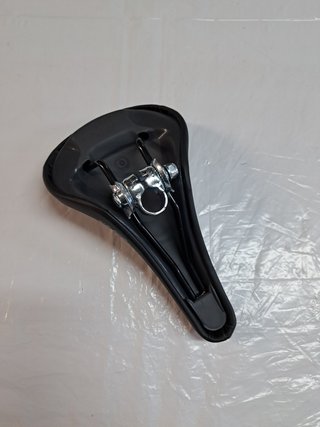 SELLA CICLO MTB K2 NERA ECO CON MORSETTO