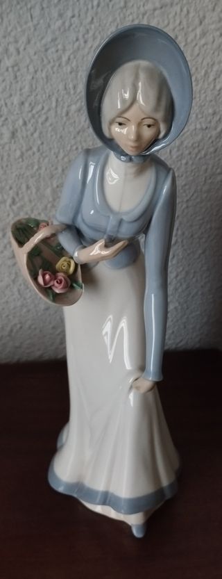 Figura porcelana Miquel Requena-URGE VENDER