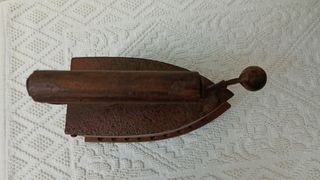 Ferro da stiro d'epoca