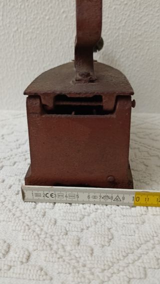 Ferro da stiro d'epoca