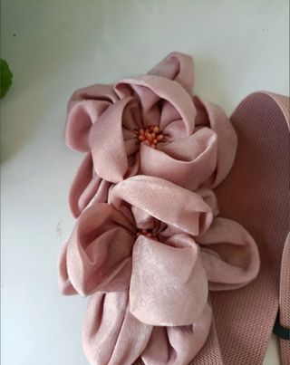 Nuevo. Cinturón nude