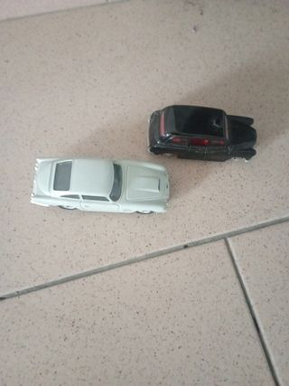 Modellino auto 007 più taxi inglese