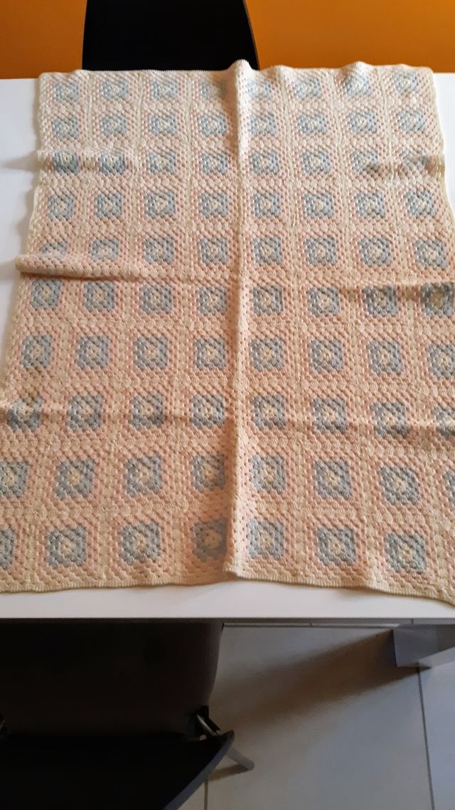 Copertina lana per culla 