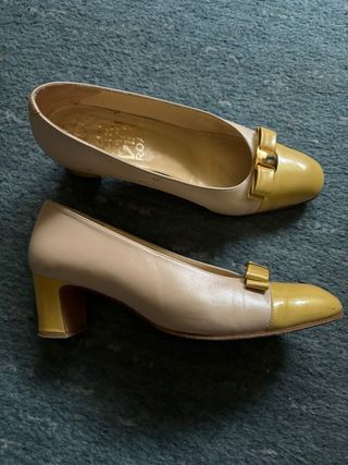 Zapatos de ceremonia nacar y amarillo 38