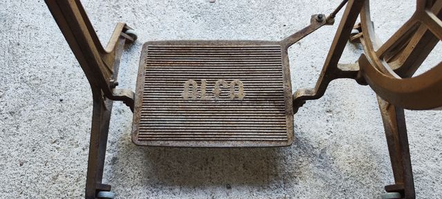 MAQUINA DE COSER ALFA PERFECTA COMO NUEVA VER FOTO