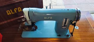 MAQUINA DE COSER ALFA PERFECTA COMO NUEVA VER FOTO