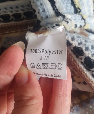 Vestido nuevo de punto calado.