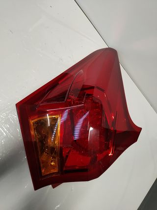 PILOTO TRASERO IZQUIERDO TOYOTA AURIS LD