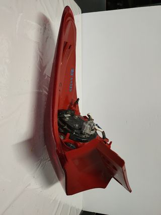 PILOTO TRASERO IZQUIERDO TOYOTA AURIS LD