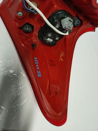 PILOTO TRASERO IZQUIERDO TOYOTA AURIS LD