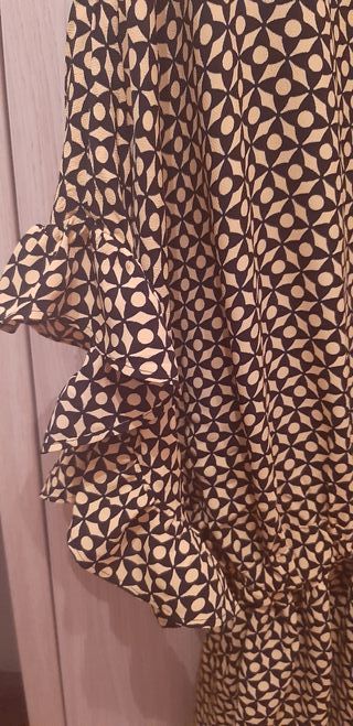 Blusa manga corta negra y amarilla Zara